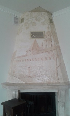 Художня ліпнина над каміном. Львів.
